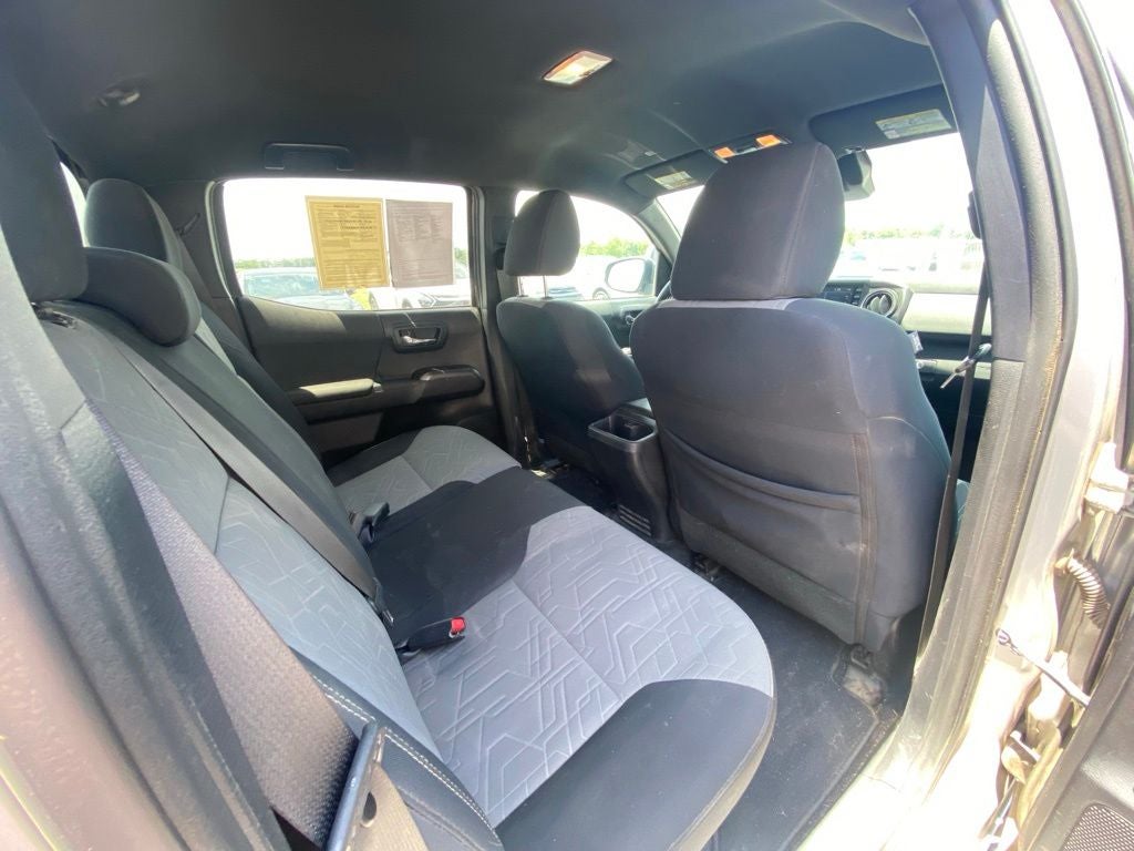 2020 Toyota Tacoma CLEAN CARFAX V6