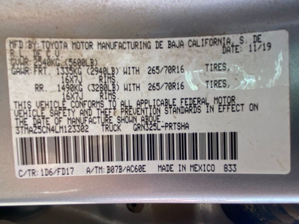 2020 Toyota Tacoma CLEAN CARFAX V6