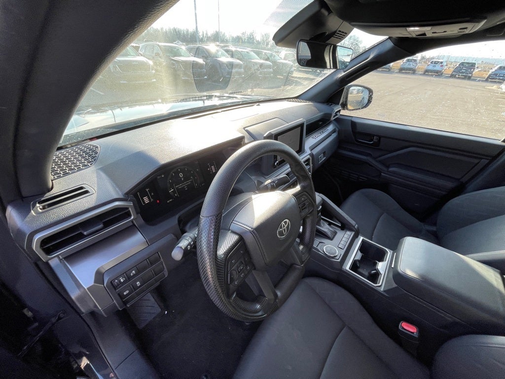 2024 Toyota Tacoma SR5 RWD / ONE OWNER / CLEAN CARFAX