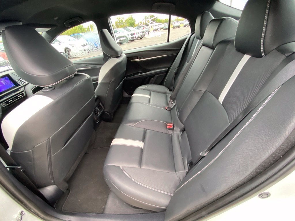 2025 Toyota Camry SE ONE OWNER / CLEAN CARFAX