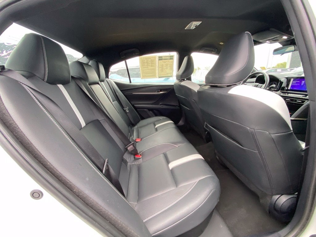 2025 Toyota Camry SE ONE OWNER / CLEAN CARFAX