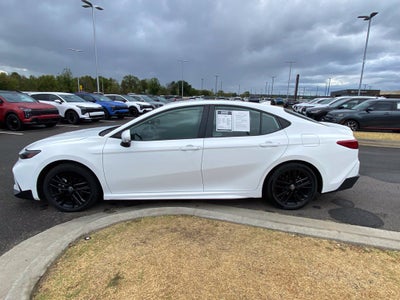 2025 Toyota Camry SE ONE OWNER / CLEAN CARFAX