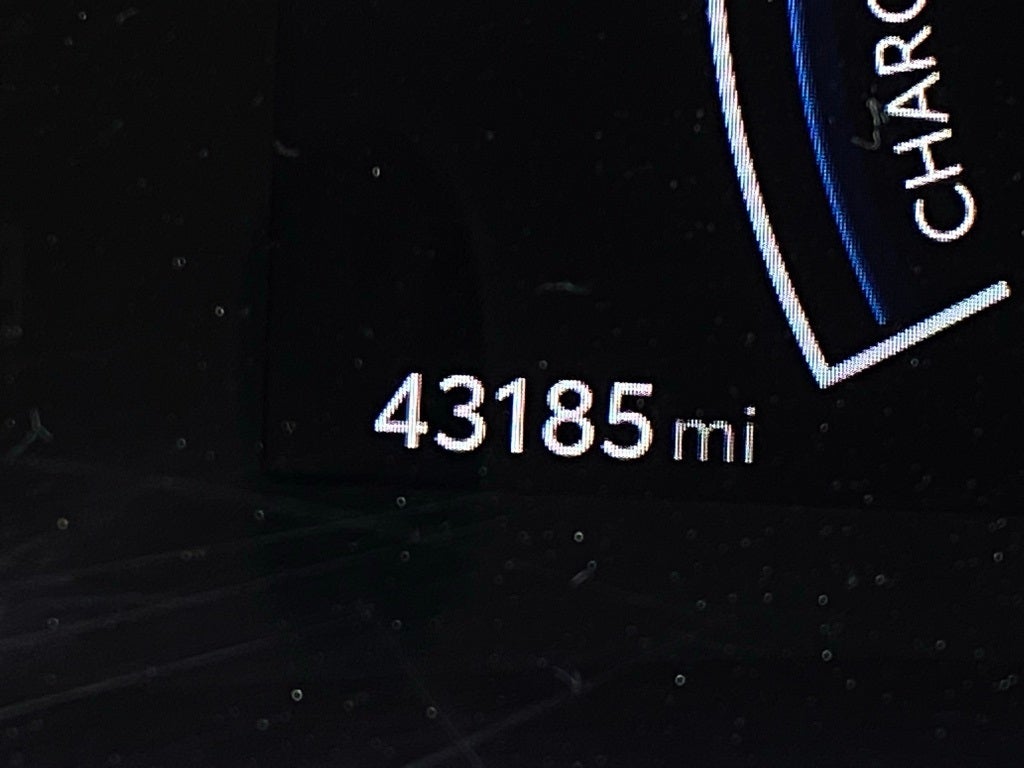 2025 Toyota Camry SE LEATHER / POWER SEAT