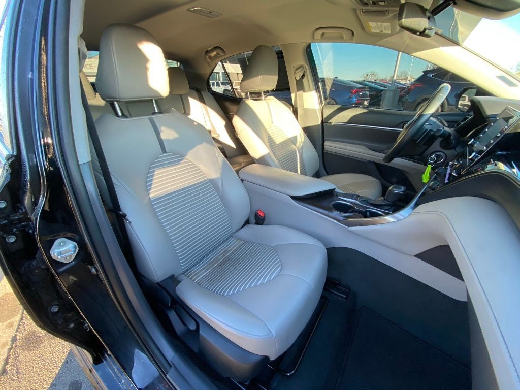 2023 Toyota Camry SE Nightshade / POWER SEAT