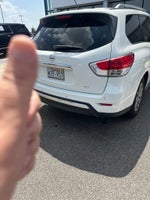 2016 Nissan Pathfinder SV