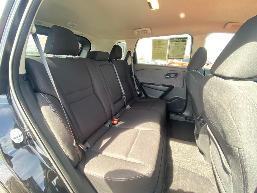 2023 Nissan Rogue S ONE OWNER / AWD