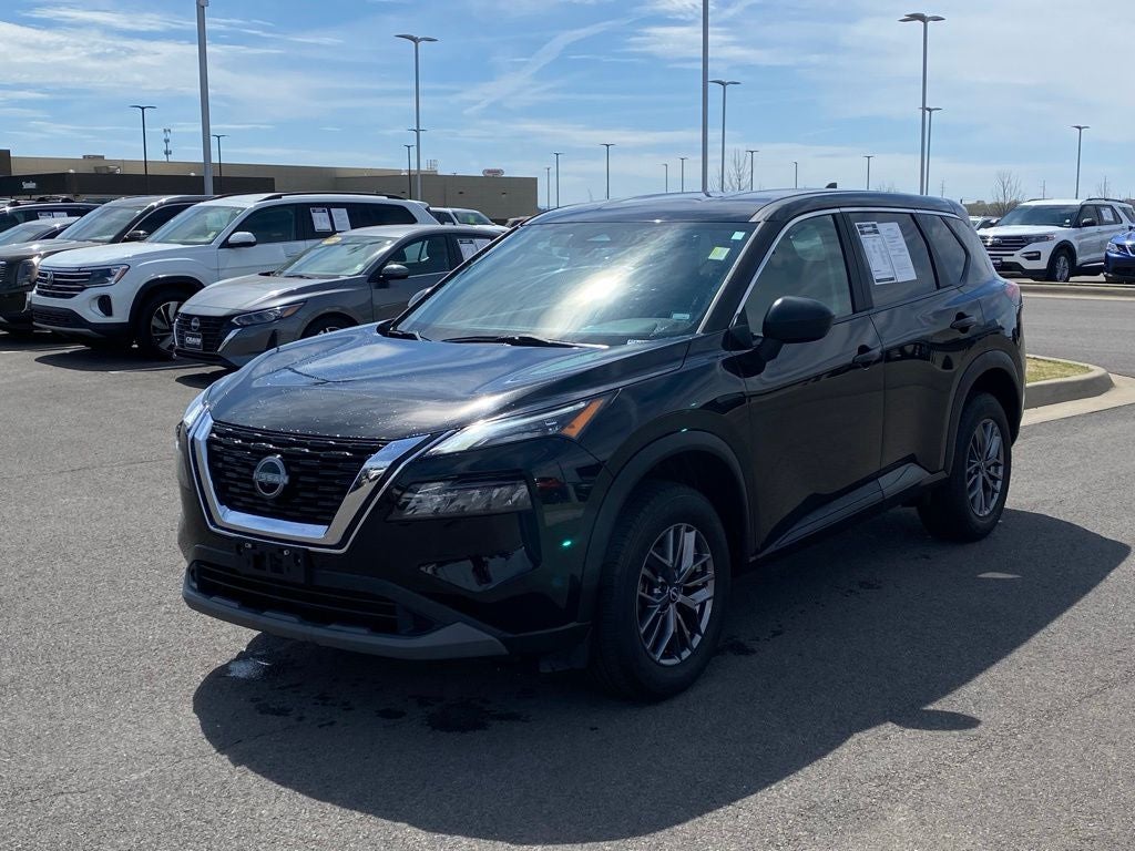 2023 Nissan Rogue S ONE OWNER / AWD