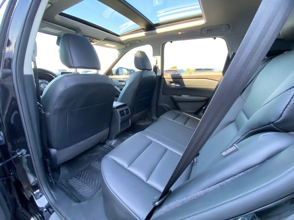 2023 Nissan Rogue SV ONE OWNER / CLEAN CARFAX