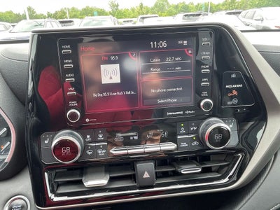 2020 Toyota Highlander XLE MOONROOF / HEATED SEATS