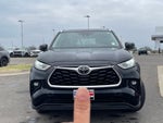 2020 Toyota Highlander XLE MOONROOF / HEATED SEATS