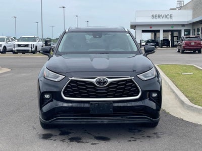 2020 Toyota Highlander XLE MOONROOF / HEATED SEATS