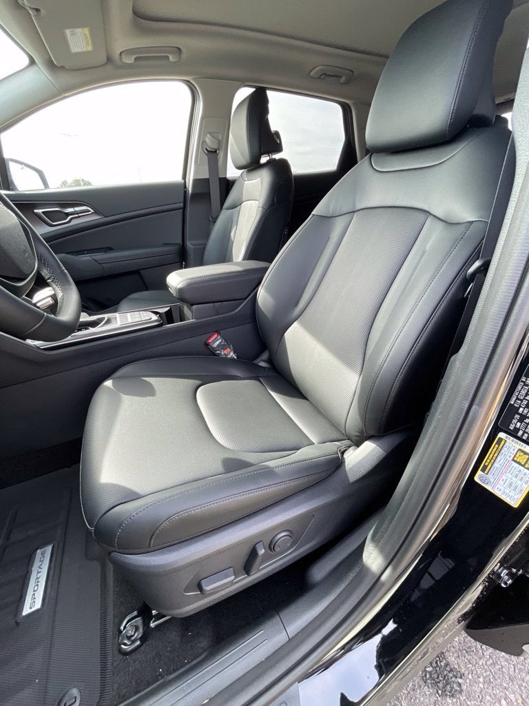 2027 Kia Sportage EX