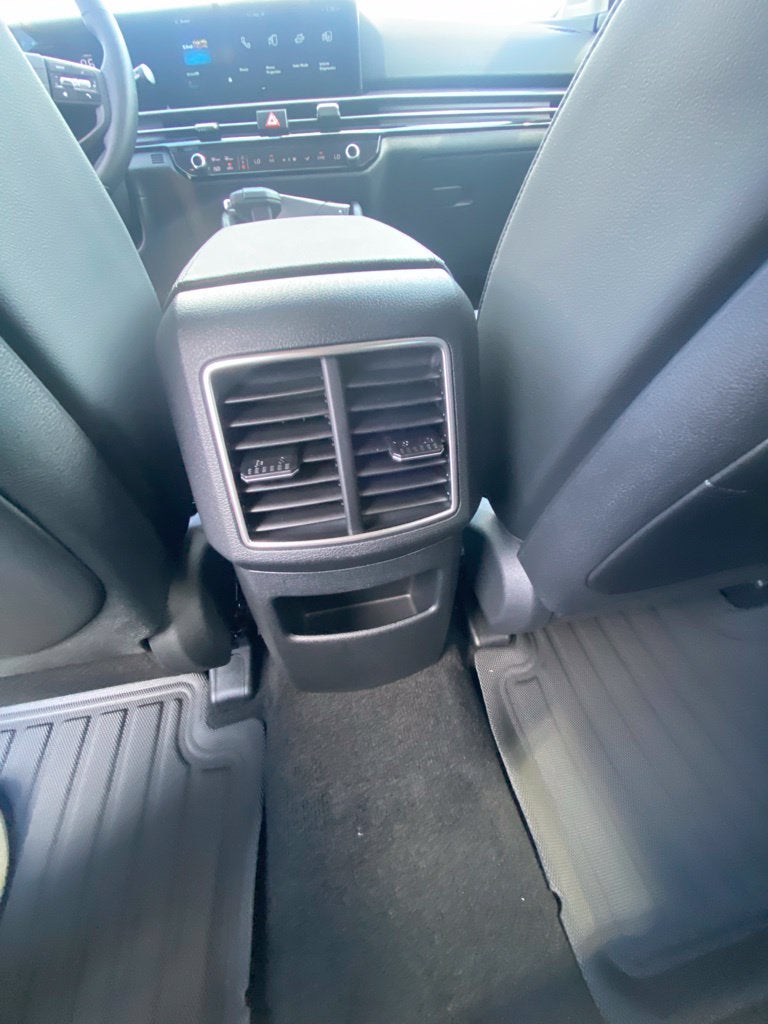 2027 Kia Sportage EX
