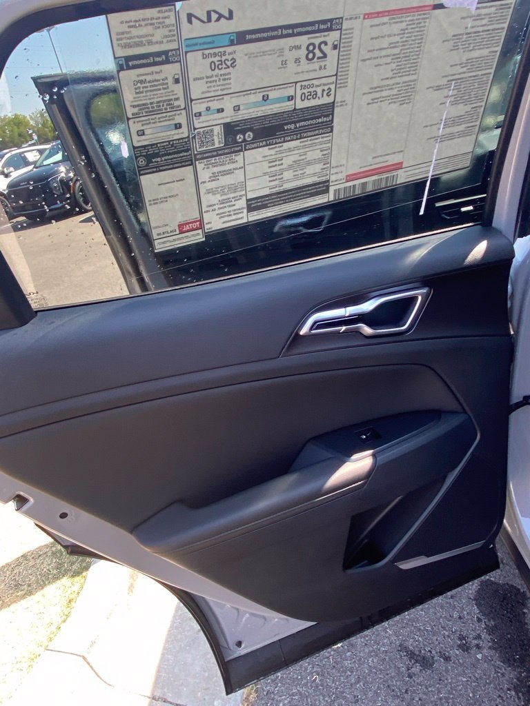 2027 Kia Sportage EX