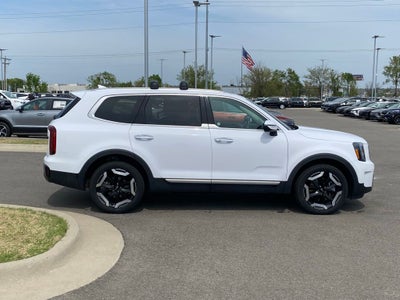 2025 Kia Telluride S AWD / ONE OWNER / NAV