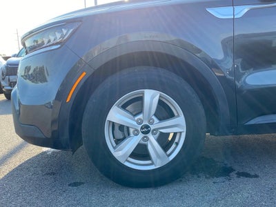2023 Kia Sorento LX