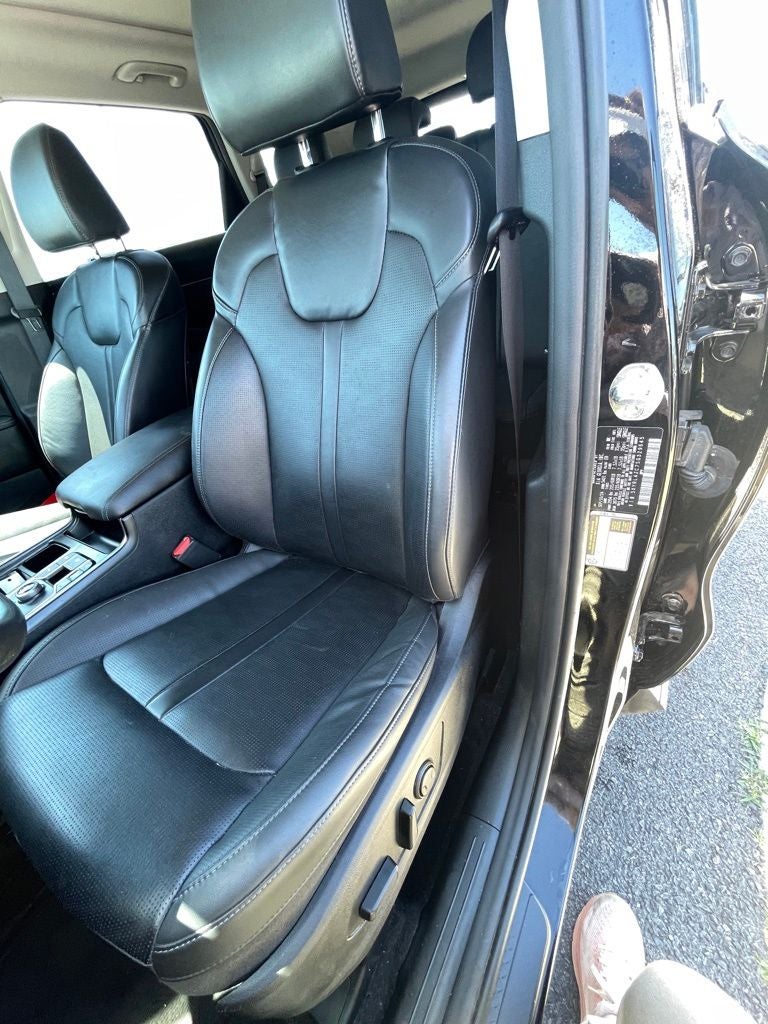 2025 Kia Sorento S MOONROOF / LEATHER / HEATED SEATS