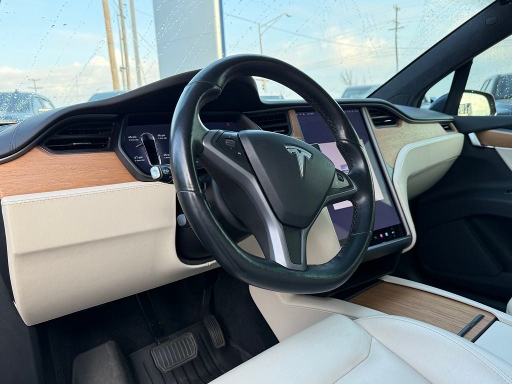 2020 Tesla Model X Long Range AWD / CLEAN CARFAX / HEATED SEATS