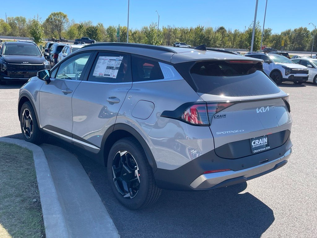 2027 Kia Sportage Hybrid EX
