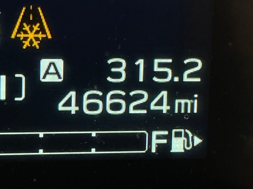 2024 Subaru Forester Premium MOONROOF / HEATED SEATS / AWD