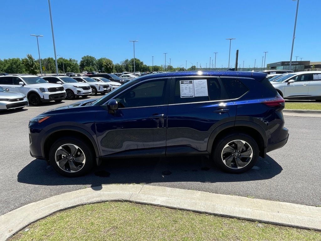 2025 Nissan Rogue SV ONE OWNER / CLEAN CARFAX