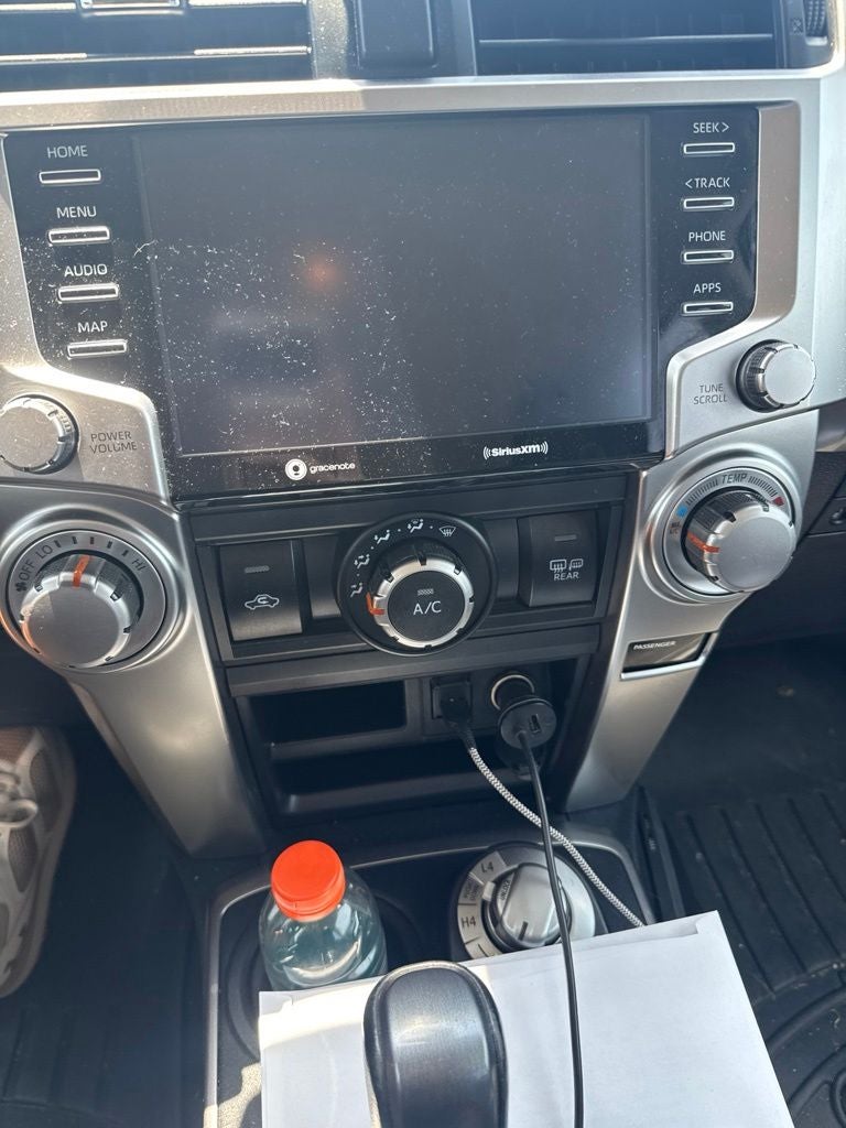 2022 Toyota 4Runner SR5 4X4 / KEYLESS ENTRY