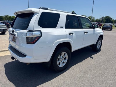 2022 Toyota 4Runner SR5 4X4 / KEYLESS ENTRY
