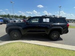 2025 Toyota 4Runner SR5 4X4 / ONE OWNER