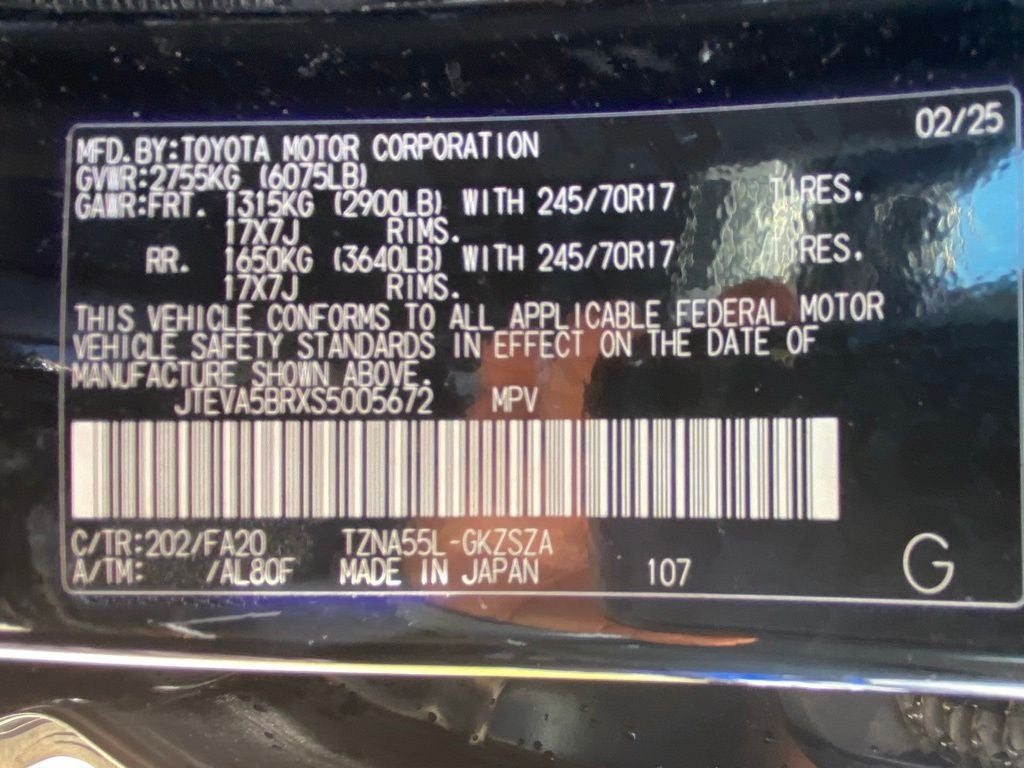 2025 Toyota 4Runner SR5 4X4 / ONE OWNER