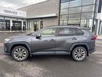 2021 Toyota RAV4 XLE Premium CLEAN CARFAX / ONE OWNER / MOONROOF