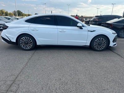 2025 Hyundai Sonata Hybrid Limited MOONROOF / NAV / ONE OWNER / HEATED SEATS