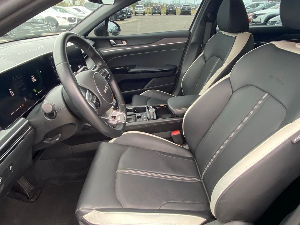 2025 Kia K5 GT-Line HEATED SEATS / ONE OWNER