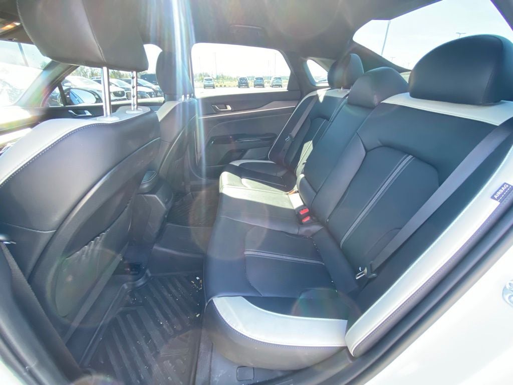 2025 Kia K5 GT-Line HEATED SEATS / NAV / ONE OWNER