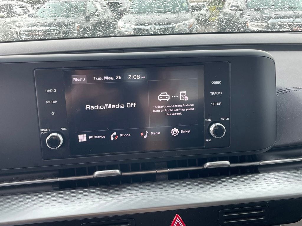 2024 Kia Carnival LX