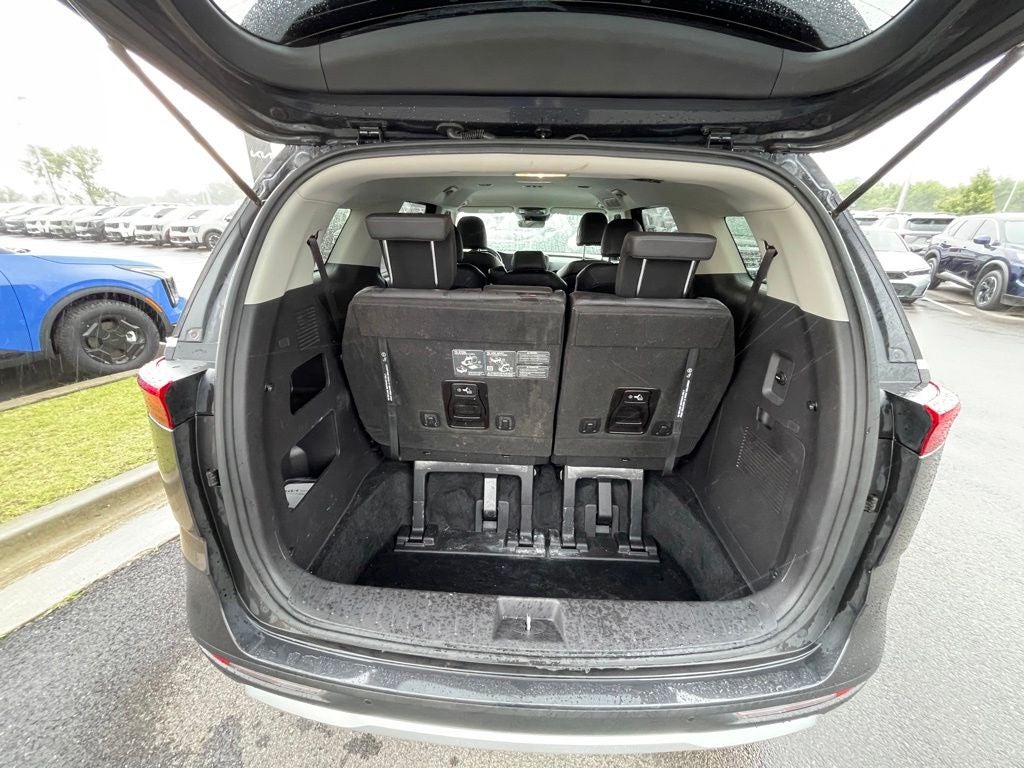 2024 Kia Carnival LX