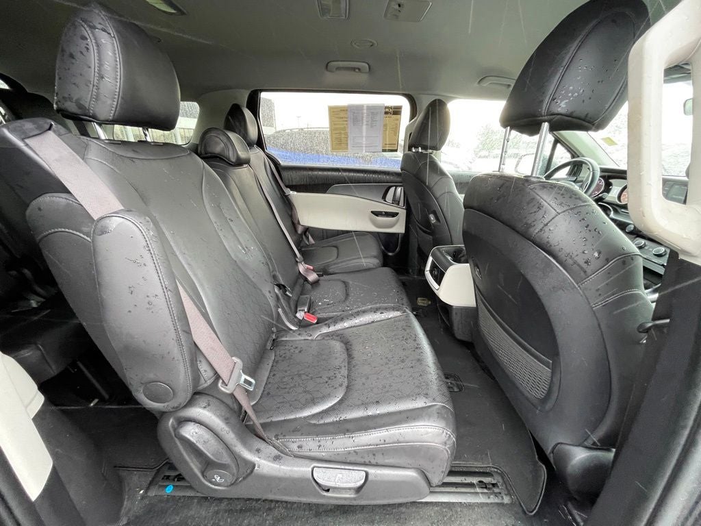 2024 Kia Carnival LX