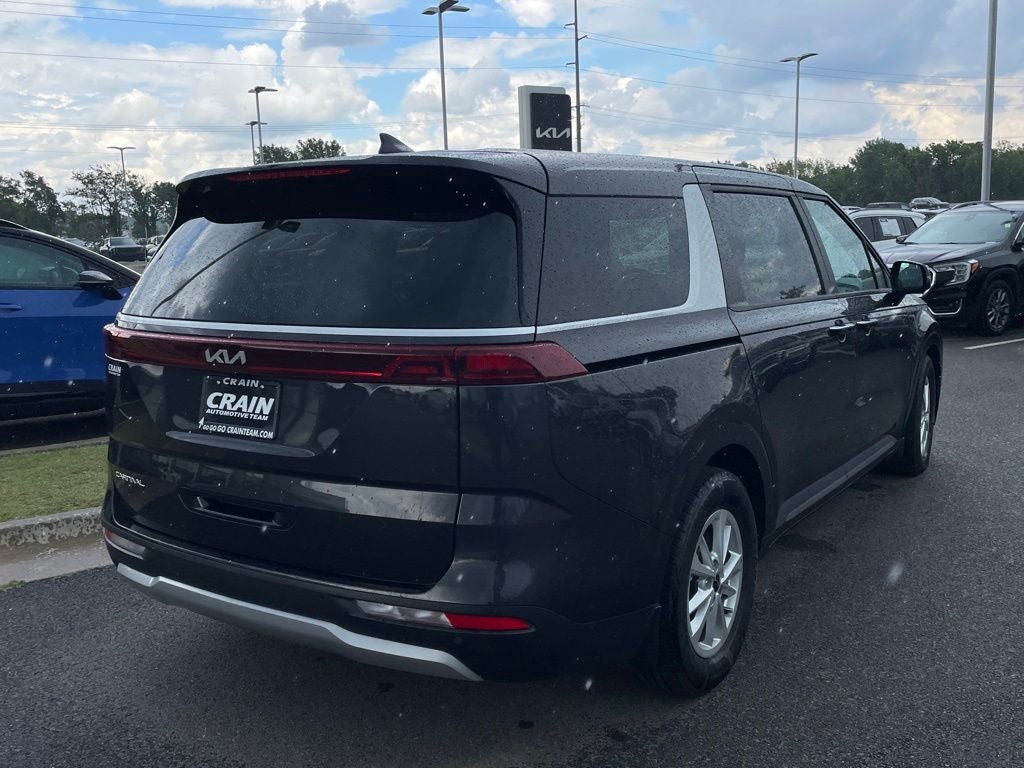 2024 Kia Carnival LX