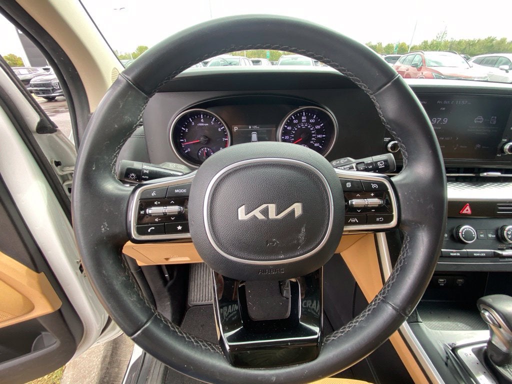 2024 Kia Carnival LX 3RD ROW / BLIND SPOT