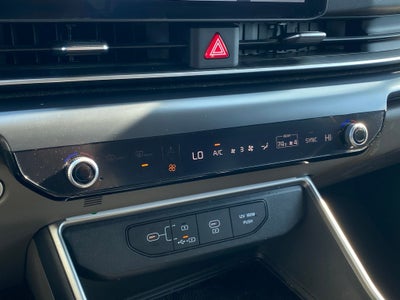 2025 Kia Carnival LXS CPO / LEATHER / HEATED SEATS