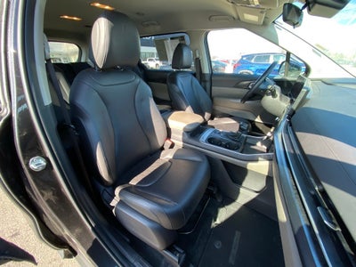 2025 Kia Carnival LXS CPO / LEATHER / HEATED SEATS