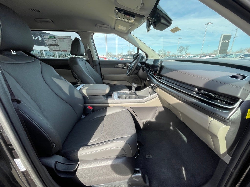 2026 Kia Carnival LXS