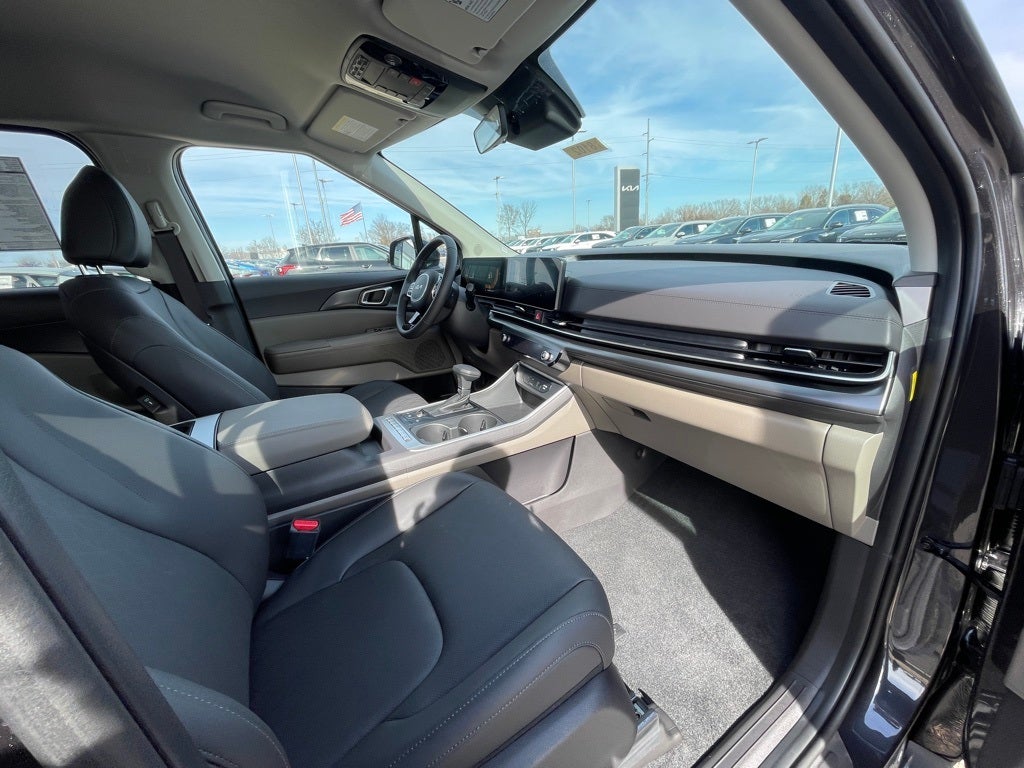 2026 Kia Carnival LXS