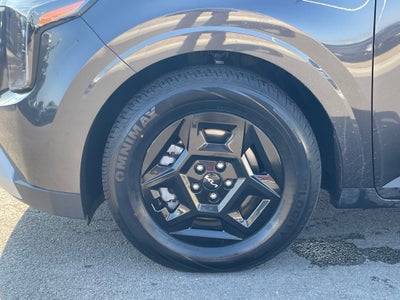 2025 Kia Carnival LXS LEATHER / HEATED SEATS / NAV