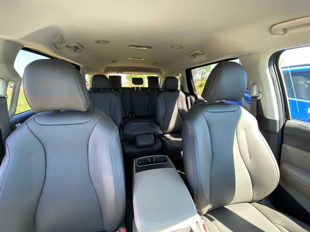 2026 Kia Carnival LXS