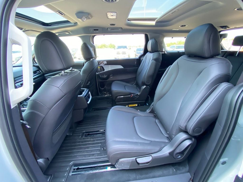2027 Kia Carnival SX
