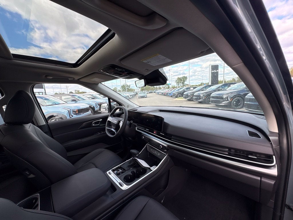 2027 Kia Carnival SX
