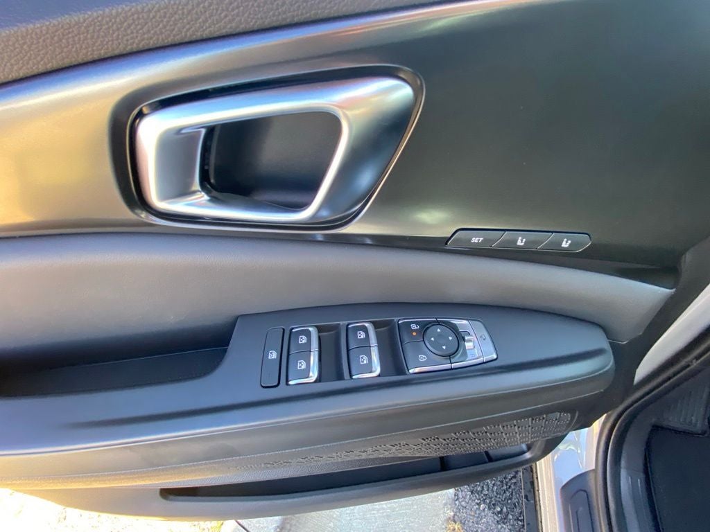 2027 Kia Carnival Hybrid SX