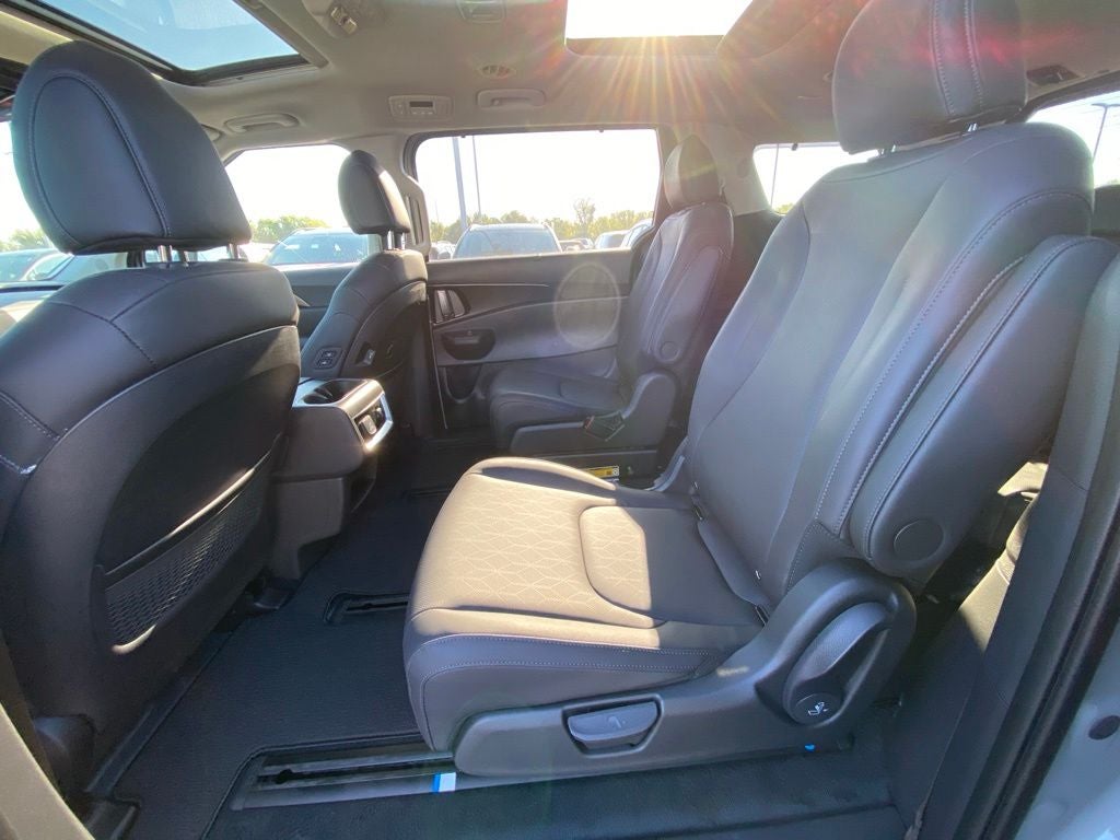 2027 Kia Carnival Hybrid SX