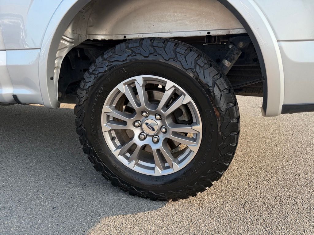 2019 Ford F-150 Lariat ^Bucket Seats w/ Console