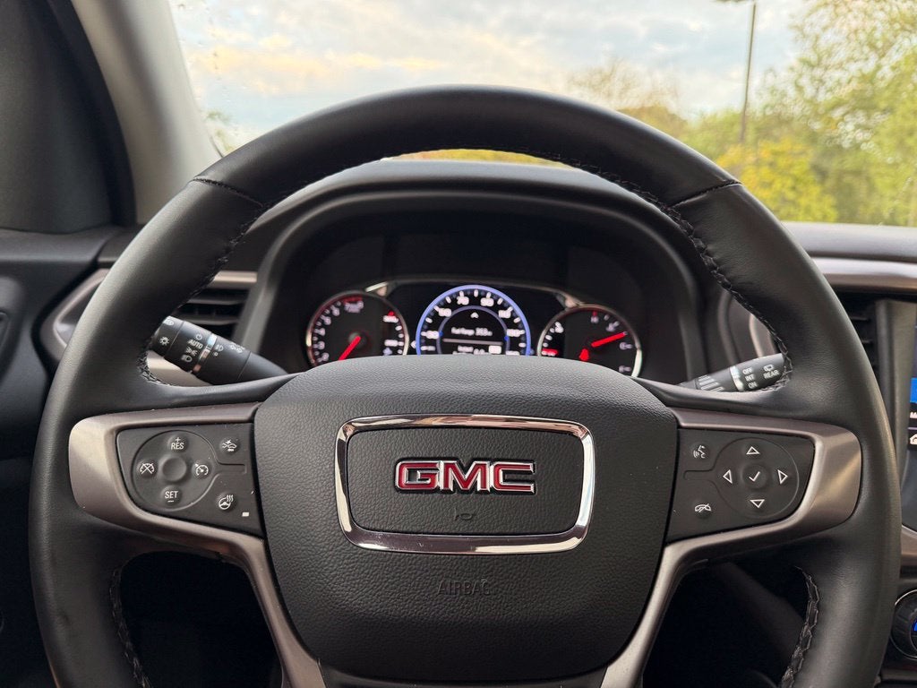 2023 GMC Acadia AT4